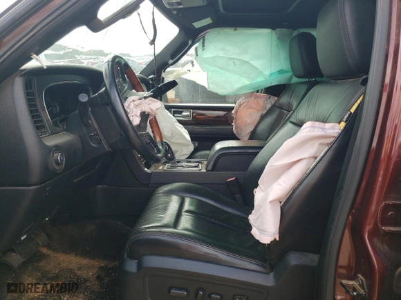 2016 Lincoln Navigator Select with VIN 5LMJJ2HT5GEL06614, listed as a Copart auction lot 42925325 with 107,547 mi miles and Salvage Title. Bid and sale history available at carsss.com. Image 7.