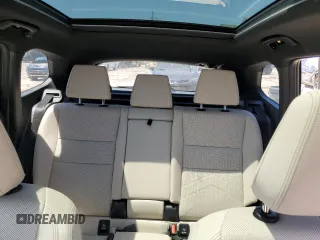 2023 BMW X1 xDrive28i z VIN WBX73EF02P5X44791, wystawiony jako Copart lot #57579055 z przebiegiem 22 182 mil mil oraz Szkoda całkowita • Salvage title. Historia ofert i sprzedaży dostępna na DreamBid. Obrazek 10.