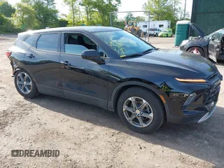 2023 Chevrolet Blazer LT z VIN 3GNKBHR40PS217839, wystawiony jako IAAI lot #42320815 z przebiegiem 6 646 mil mil oraz . Historia ofert i sprzedaży dostępna na DreamBid. Obrazek 1.