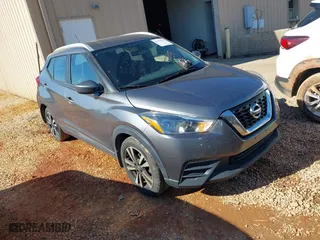 2018 Nissan Kicks SV with VIN 3N1CP5CU9JL545559, listed as a IAAI auction lot 41365421 with 110,357 mi miles. Bid and sale history available at carsss.com. Image 1.