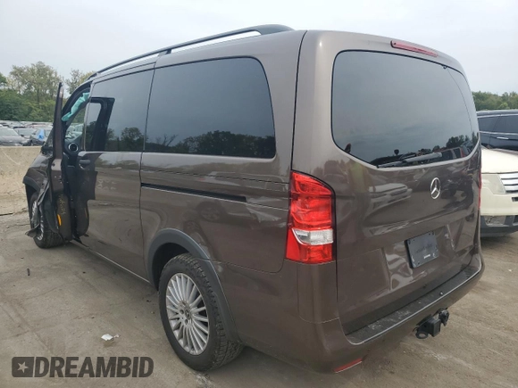 2017 Mercedes-Benz Metris Passenger z VIN WD4PG2EE8H3322704, wystawiony jako Copart lot #71613624 z przebiegiem 40 429 mil mil oraz Szkoda całkowita • Salvage title. Historia ofert i sprzedaży dostępna na DreamBid. Obrazek 2.
