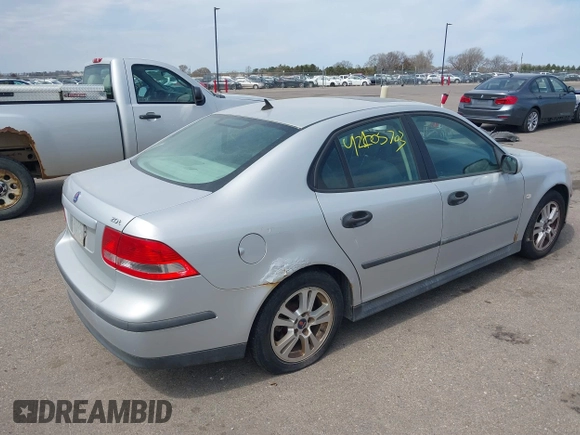 2005 Saab 9-3 z VIN YS3FB49S051017049, wystawiony jako IAAI lot #42105703 z przebiegiem 215 905 mil mil oraz . Historia ofert i sprzedaży dostępna na DreamBid. Obrazek 4.