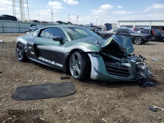 2015 Audi R8 z VIN WUAKNAFG7F7001816, wystawiony jako Copart lot #52622535 z przebiegiem 97 829 mil mil oraz Szkody całkowita. Historia ofert i sprzedaży dostępna na DreamBid. Obrazek 4.