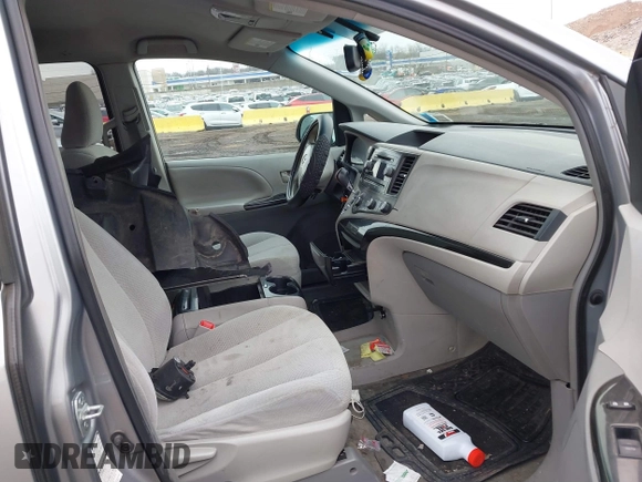 2012 Toyota Sienna LE with VIN 5TDJK3DC0CS046420, listed as a IAAI auction lot 41626308 with 108,517 mi miles. Bid and sale history available at carsss.com. Image 5.