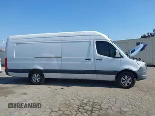 2020 Mercedes-Benz Sprinter Cargo Cargo with VIN W1W4EDHY8LP210706, listed as a IAAI auction lot 41448502 with 593,244 mi miles and . Bid and sale history available at DreamBid. Image 13.