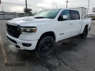 2020 Ram 1500 Laramie z VIN 1C6SRFJTXLN344413, wystawiony jako Copart lot #63509395 z przebiegiem 49 499 mil mil oraz Szkoda całkowita • Salvage title. Historia ofert i sprzedaży dostępna na DreamBid. Obrazek 1.