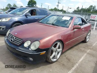 2000 Mercedes-Benz CL 500/600 z VIN WDBPJ75J5YA003339, wystawiony jako IAAI lot #42333871 z przebiegiem 243 940 mil mil oraz . Historia ofert i sprzedaży dostępna na DreamBid. Obrazek 2.