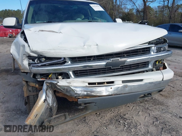 2002 Chevrolet Tahoe LS with VIN 1GNEC13Z52R329554, listed as a IAAI auction lot 41629942 with 232,374 mi miles and . Bid and sale history available at DreamBid. Image 6.
