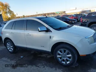 2008 Lincoln MKX with VIN 2LMDU68C48BJ31644, listed as a IAAI auction lot 40903355 with 199,176 mi miles. Bid and sale history available at carsss.com. Image 13.