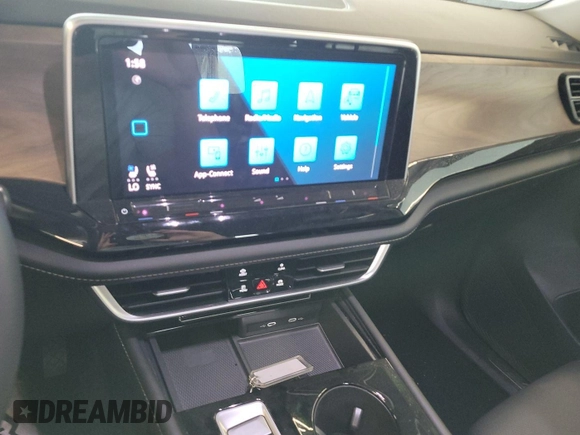 2024 Volkswagen Atlas SE with VIN 1V2HR2CA7RC555188, listed as a IAAI auction lot 42791847 with 29,357 mi miles and . Bid and sale history available at DreamBid. Image 21.