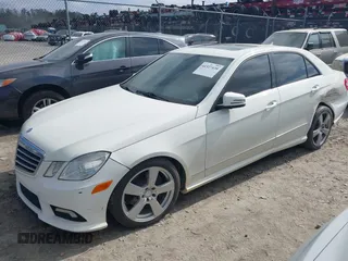 2011 Mercedes-Benz E-Class E 350 Luxury with VIN WDDHF5GB9BA270210, listed as a IAAI auction lot 41527438 with 147,692 mi miles. Bid and sale history available at carsss.com. Image 17.
