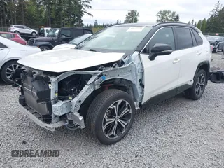 2022 Toyota RAV4 XSE with VIN JTMEB3FV1ND100256, listed as a IAAI auction lot 42127288 with 30,367 mi miles and . Bid and sale history available at DreamBid. Image 18.