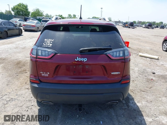 2020 Jeep Cherokee Altitude с VIN 1C4PJMLX2LD523285, выставлен на аукционе IAAI как лот 42235094 с пробегом 86 356 миль миль и . История ставок и продаж доступна на DreamBid. Изображение 16.