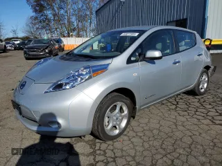 2011 Nissan LEAF SL-e z VIN JN1AZ0CPXBT001115, wystawiony jako Copart lot #44827385 z przebiegiem 15 688 mil mil oraz Szkoda całkowita • Salvage title. Historia ofert i sprzedaży dostępna na DreamBid. Obrazek 1.