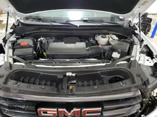 2024 GMC Yukon XL AT4 with VIN 1GKS2HKD8RR211249, listed as a Copart auction lot 74127264 with 9,091 mi miles and Salvage Title. Bid and sale history available at carsss.com. Image 12.