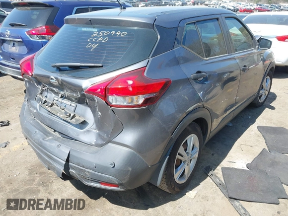 2020 Nissan Kicks S z VIN 3N1CP5BV8LL540883, wystawiony jako IAAI lot #41877777 z przebiegiem 98 001 mil mil oraz . Historia ofert i sprzedaży dostępna na DreamBid. Obrazek 4.