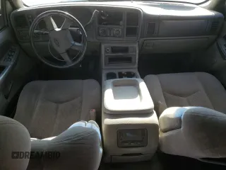 2003 Chevrolet Suburban LT with VIN 3GNGK26G33G189968, listed as a Copart auction lot 53857205 with 164,645 mi miles and Salvage Title. Bid and sale history available at carsss.com. Image 8.
