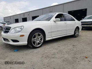 2006 Mercedes-Benz S 500 z VIN WDBNG75J66A475293, wystawiony jako Copart lot #55915115 z przebiegiem Nie podano mil oraz Tytuł czysty. Historia ofert i sprzedaży dostępna na DreamBid. Obrazek 1.