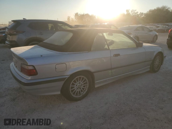 1998 BMW 3 Series z VIN WBABK8330WEY89818, wystawiony jako Copart lot #41557015 z przebiegiem 253 522 mil mil oraz Nie do naprawy • Non repairable. Historia ofert i sprzedaży dostępna na DreamBid. Obrazek 3.