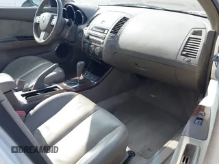 2005 Nissan Altima S z VIN 1N4AL11D25C301027, wystawiony jako IAAI lot #42349365 z przebiegiem 191 593 mil mil oraz . Historia ofert i sprzedaży dostępna na DreamBid. Obrazek 5.
