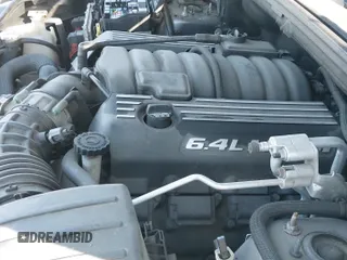 2014 Jeep Grand Cherokee SRT-8 z VIN 1C4RJFDJ0EC497826, wystawiony jako IAAI lot #38543666 z przebiegiem 79 937 mil mil oraz . Historia ofert i sprzedaży dostępna na DreamBid. Obrazek 21.