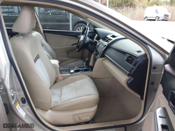 2014 Toyota Camry Hybrid LE with VIN 4T1BD1FK4EU106488, listed as a IAAI auction lot 40794286 with 98,911 mi miles. Bid and sale history available at carsss.com. Image 5.