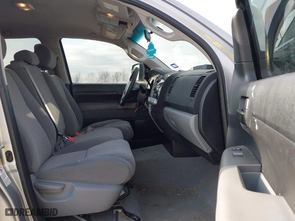 2010 Toyota Tundra 2WD Truck with VIN 5TFRM5F17AX014706, listed as a IAAI auction lot 41580313 with 209,482 mi miles. Bid and sale history available at carsss.com. Image 5.