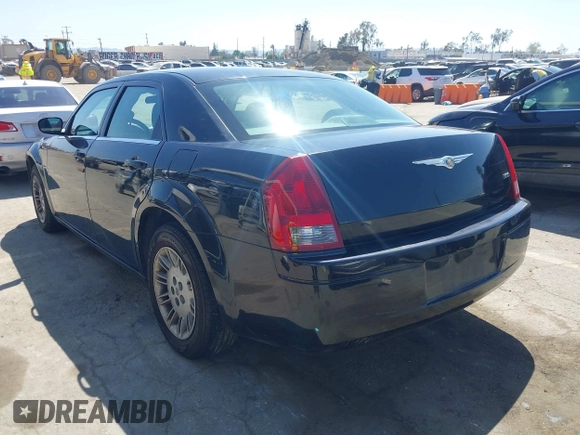 2007 Chrysler 300 with VIN 2C3KA43R97H889656, listed as a IAAI auction lot 41982493 with 81,607 mi miles. Bid and sale history available at carsss.com. Image 3.