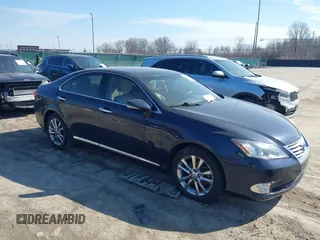 2010 Lexus ES 330 z VIN JTHBK1EG3A2400444, wystawiony jako IAAI lot #41701688 z przebiegiem 155 943 mil mil oraz . Historia ofert i sprzedaży dostępna na DreamBid. Obrazek 1.