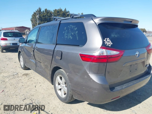 2016 Toyota Sienna LE AAS with VIN 5TDKK3DC3GS765784, listed as a IAAI auction lot 41759100 with 119,218 mi miles. Bid and sale history available at carsss.com. Image 3.