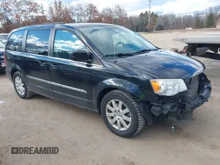 2013 Chrysler Town & Country Touring z VIN 2C4RC1BG0DR780317, wystawiony jako IAAI lot #41686113 z przebiegiem 183 768 mil mil oraz . Historia ofert i sprzedaży dostępna na DreamBid. Obrazek 1.