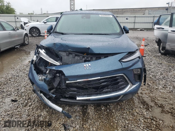 2024 Buick Encore GX Preferred z VIN KL4AMBSL3RB020878, wystawiony jako Copart lot #55698935 z przebiegiem 3 822 mil mil oraz Szkoda całkowita • Salvage title. Historia ofert i sprzedaży dostępna na DreamBid. Obrazek 5.