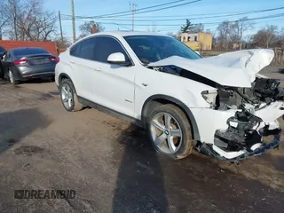 2016 BMW X4 xDrive35i z VIN 5UXXW5C58G0N91849, wystawiony jako IAAI lot #41483229 z przebiegiem 95 862 mil mil oraz . Historia ofert i sprzedaży dostępna na DreamBid. Obrazek 1.