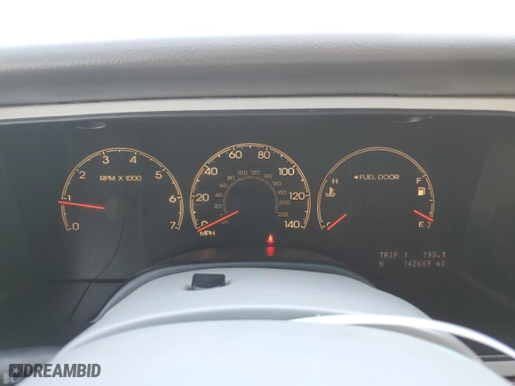 2006 Lincoln Navigator Luxury with VIN 5LMFU28536LJ08428, listed as a Copart auction lot 51588675 with 142,669 mi miles and Salvage Title. Bid and sale history available at carsss.com. Image 9.