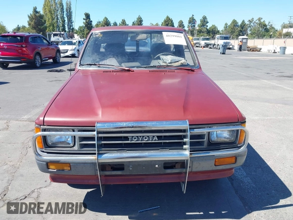 1988 Toyota Pickup с VIN JT4RN50A6J5133493, выставлен на аукционе IAAI как лот 40299081 с пробегом 105 705 миль миль и . История ставок и продаж доступна на DreamBid. Изображение 6.