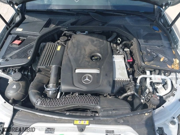 2015 Mercedes-Benz C-Class C 300 Luxury with VIN 55SWF4KB2FU005126, listed as a IAAI auction lot 41811774 with 68,158 mi miles. Bid and sale history available at carsss.com. Image 10.