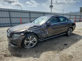 2016 Mercedes-Benz C 300 z VIN 55SWF4JB6GU113333, wystawiony jako Copart lot #59868925 z przebiegiem 40 957 mil mil oraz Szkoda całkowita • Salvage title. Historia ofert i sprzedaży dostępna na DreamBid. Obrazek 1.
