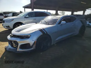 2018 Chevrolet Camaro 1LT with VIN 1G1FB1RS8J0135798, listed as a Copart auction lot 48770455 with 45,912 mi miles and Salvage Title. Bid and sale history available at carsss.com. Image 1.