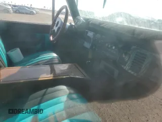 1977 Ford Bronco z VIN U15GLZ00328, wystawiony jako Copart lot #75642474 z przebiegiem Nie podano mil oraz Szkoda całkowita • Salvage title. Historia ofert i sprzedaży dostępna na DreamBid. Obrazek 13.