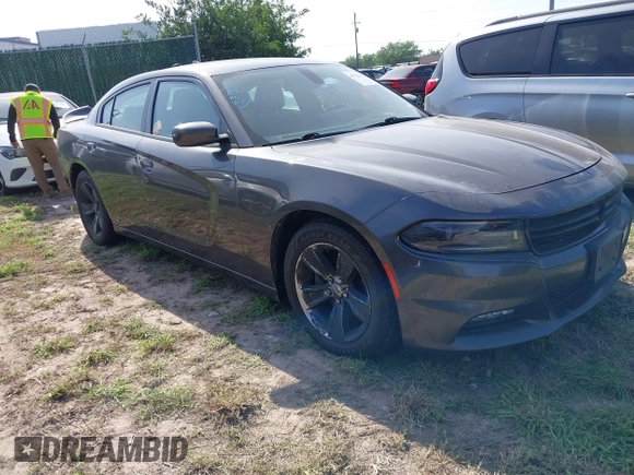 2017 Dodge Charger SXT z VIN 2C3CDXHG7HH559035, wystawiony jako IAAI lot #41942172 z przebiegiem 194 941 mil mil oraz . Historia ofert i sprzedaży dostępna na DreamBid. Obrazek 13.