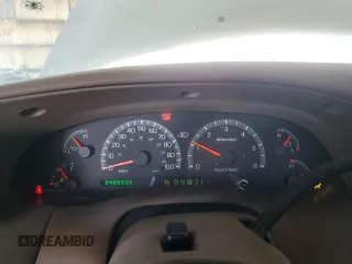 2001 Ford F-150 XLT z VIN 1FTRW08L91KB86700, wystawiony jako Copart lot #57443015 z przebiegiem 340 550 mil mil oraz Czysty tytuł • Clean title. Historia ofert i sprzedaży dostępna na DreamBid. Obrazek 9.