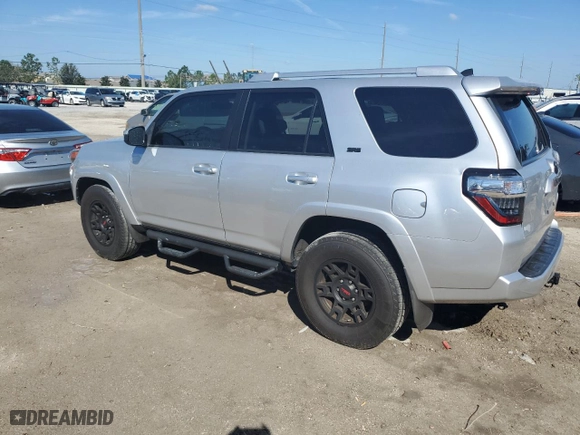 2017 Toyota 4Runner SR5 with VIN JTEZU5JR3H5164522, listed as a Copart auction lot 77765314 with 122,264 mi miles and Non Repairable. Bid and sale history available at carsss.com. Image 2.