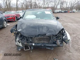 2014 Chrysler 200 Limited with VIN 1C3CCBCG4EN151415, listed as a IAAI auction lot 41733580 with 163,742 mi miles. Bid and sale history available at carsss.com. Image 12.