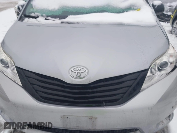 2017 Toyota Sienna L with VIN 5TDZZ3DC9HS802672, listed as a IAAI auction lot 41542558 with 147,788 mi miles and . Bid and sale history available at DreamBid. Image 12.