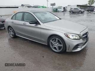 2019 Mercedes-Benz C 300 с VIN 55SWF8EB2KU283134, выставлен на аукционе IAAI как лот 42102759 с пробегом 77 641 миль миль и . История ставок и продаж доступна на DreamBid. Изображение 1.