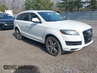 2015 Audi Q7 3.0T Premium Plus with VIN WA1LGAFE9FD029302, listed as a IAAI auction lot 41923907 with 106,374 mi miles. Bid and sale history available at carsss.com. Image 1.