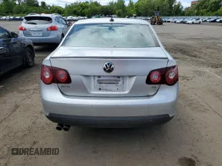 2008 Volkswagen Jetta SE with VIN 3VWRZ71K98M197780, listed as a Copart auction lot 56921725 with 172,801 mi miles and Salvage title. Bid and sale history available at DreamBid. Image 6.