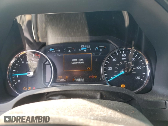 2020 Ford Expedition Limited z VIN 1FMJU1KT8LEA81726, wystawiony jako Copart lot #60194785 z przebiegiem 127 591 mil mil oraz Szkoda całkowita • Salvage title. Historia ofert i sprzedaży dostępna na DreamBid. Obrazek 9.