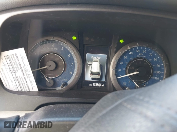 2017 Toyota Sienna XLE Auto Access Seat with VIN 5TDYZ3DC8HS766601, listed as a IAAI auction lot 41232878 with 133,861 mi miles. Bid and sale history available at carsss.com. Image 7.