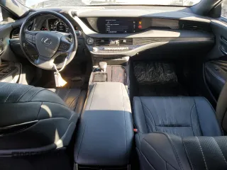 2018 Lexus LS with VIN JTHC51FF7J5003268, listed as a Copart auction lot 80118784 with 55,076 mi miles and Salvage Title. Bid and sale history available at carsss.com. Image 8.